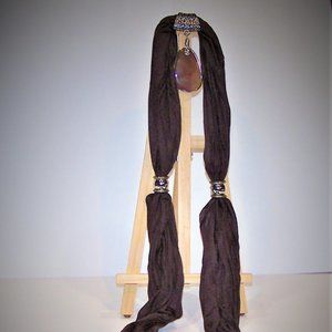 Beautiful Tasseled Scarf with Slides